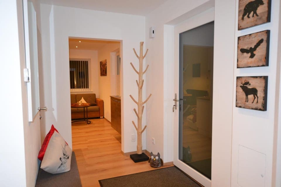 Other, group of guests