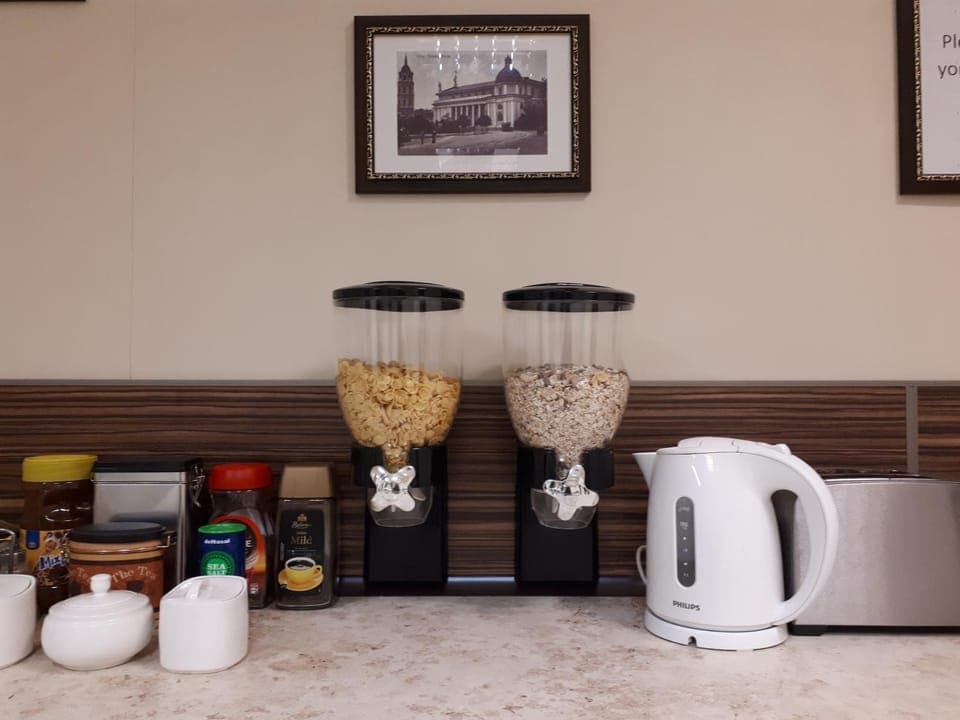 Restaurant/places to eat, Coffee/tea facilities, Kitchen or kitchenette, Breakfast, toaster