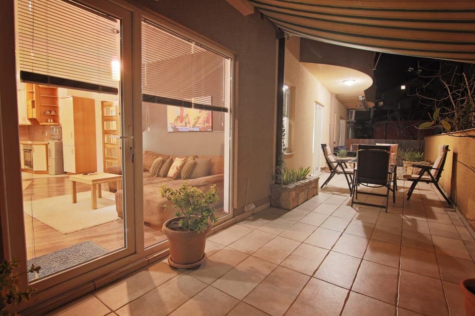 Patio, Garden, Balcony/Terrace