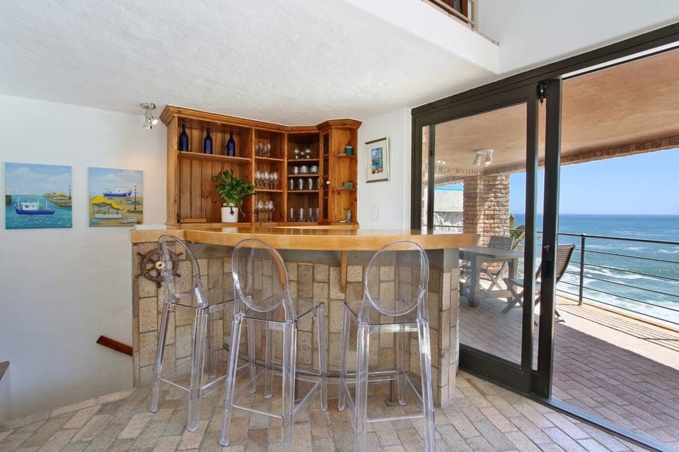 Lounge or bar, Sea view