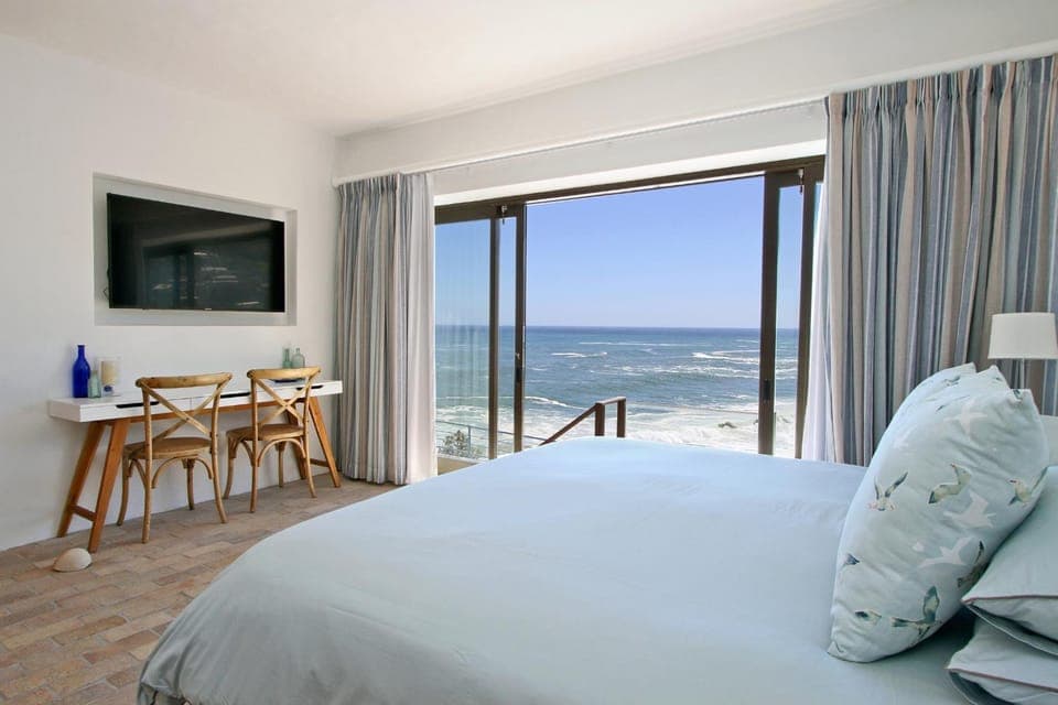 Bedroom, Sea view