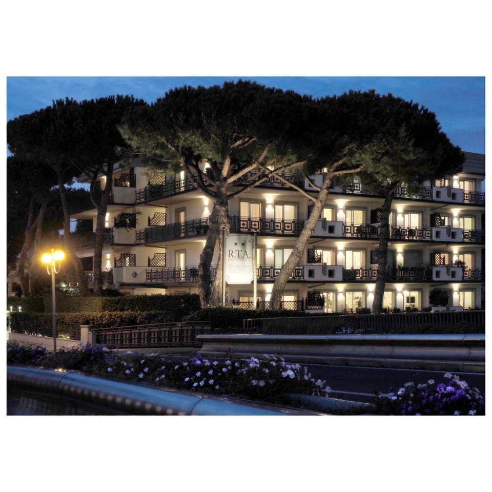 Property building, Sunset