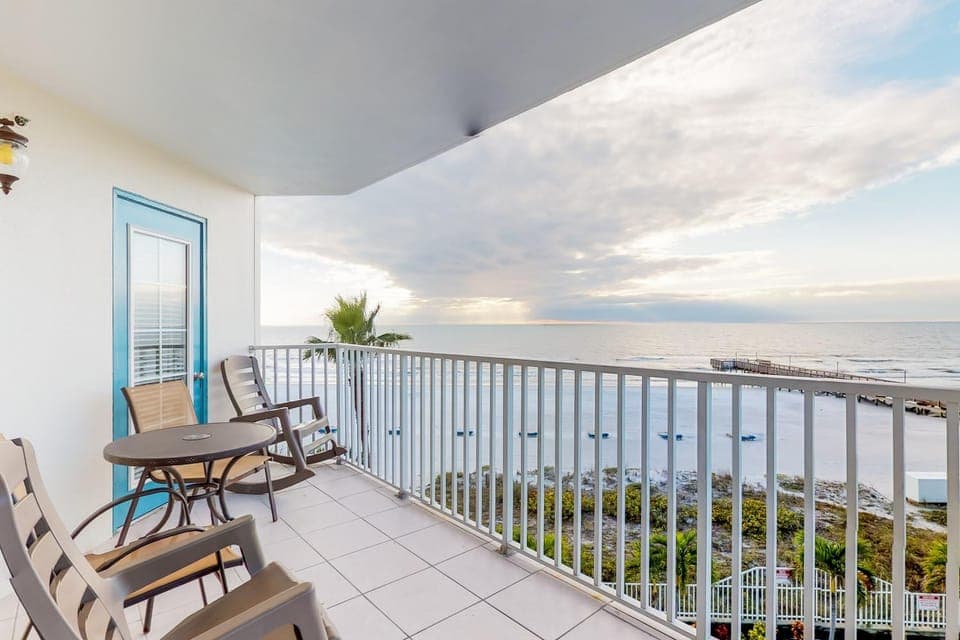 Beach Palms 309 House in Redington Shores