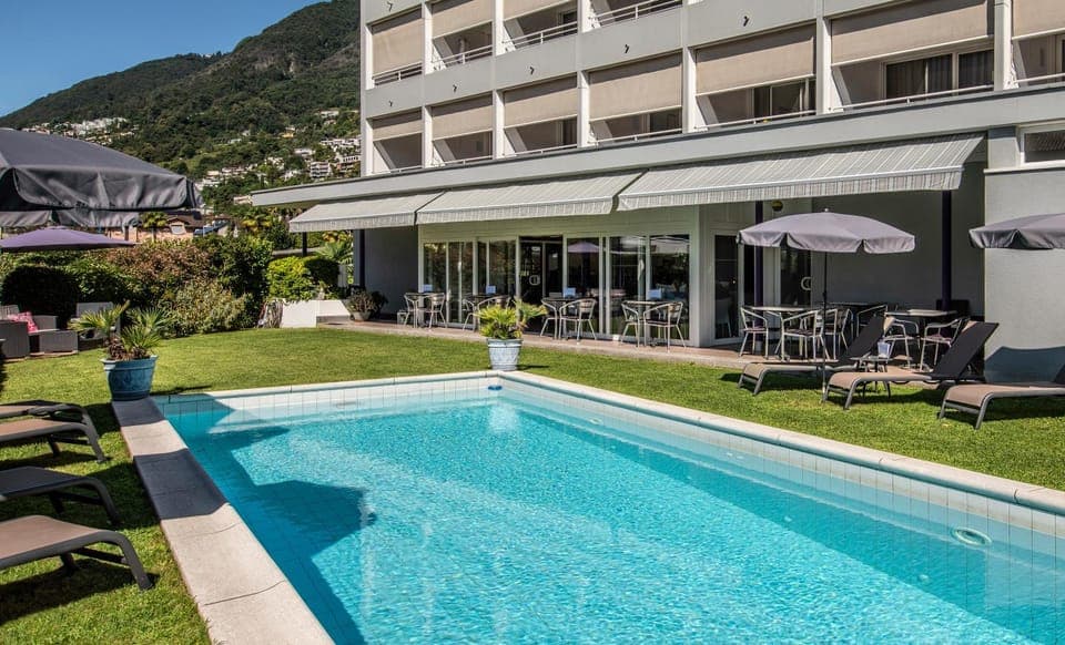 Property building, Swimming pool