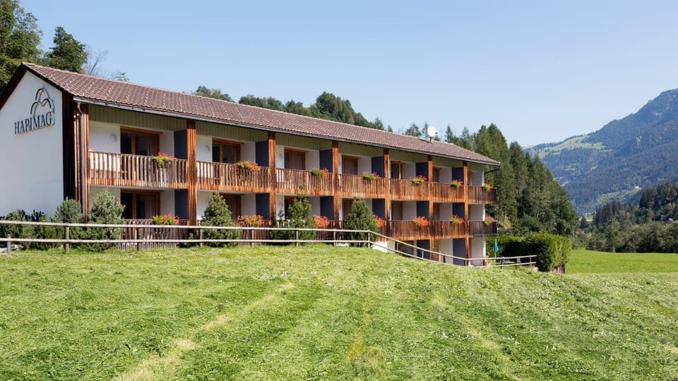 Property building, Off site, Natural landscape, Garden view, Mountain view