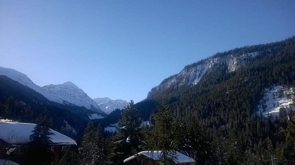 Balcony/Terrace, Mountain view