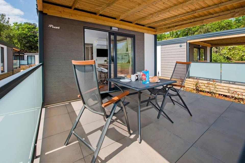 Patio, Balcony/Terrace, Seating area