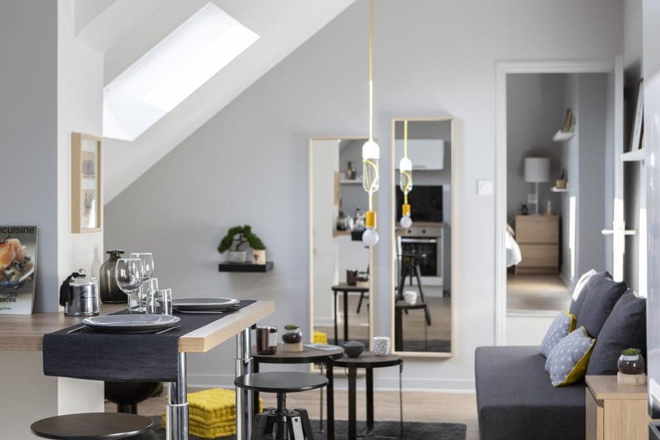 Living room, Dining area