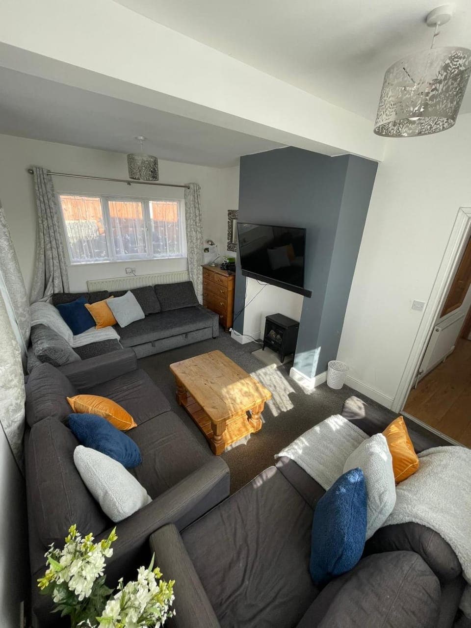 Living room, Seating area