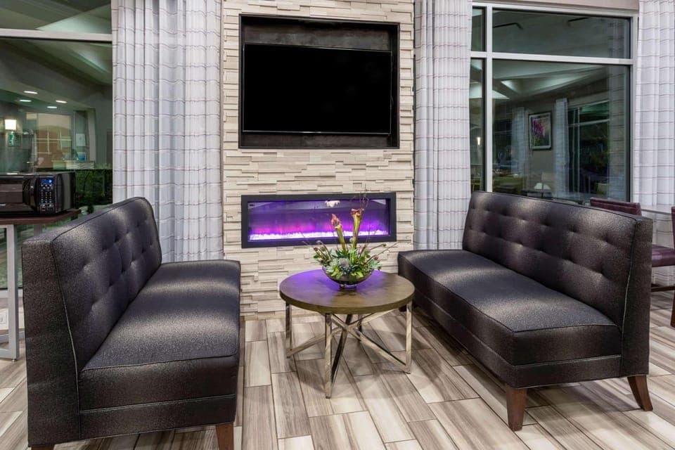 Lobby or reception, On site