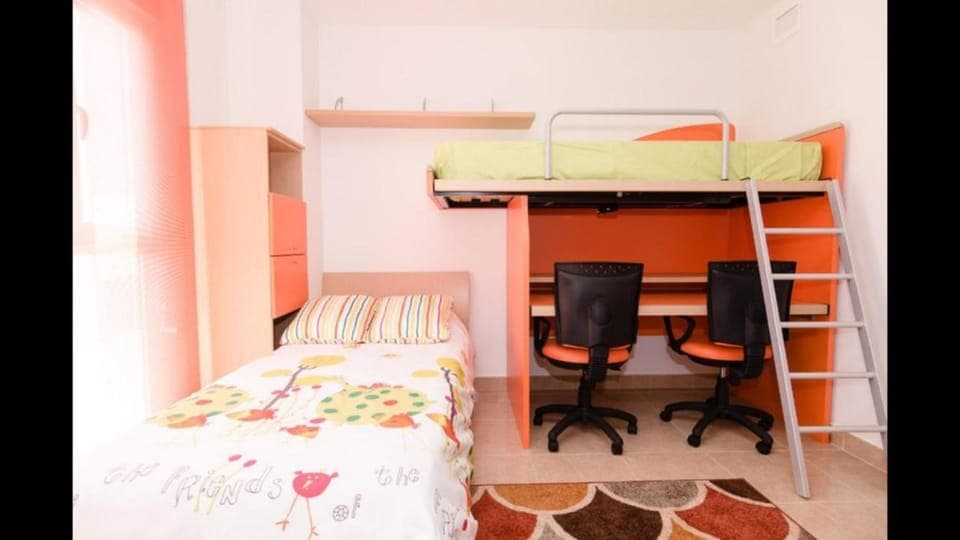bunk bed