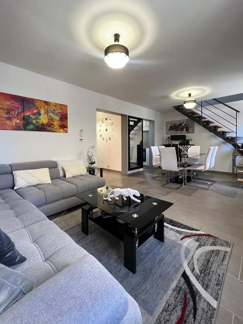 Living room, Dining area