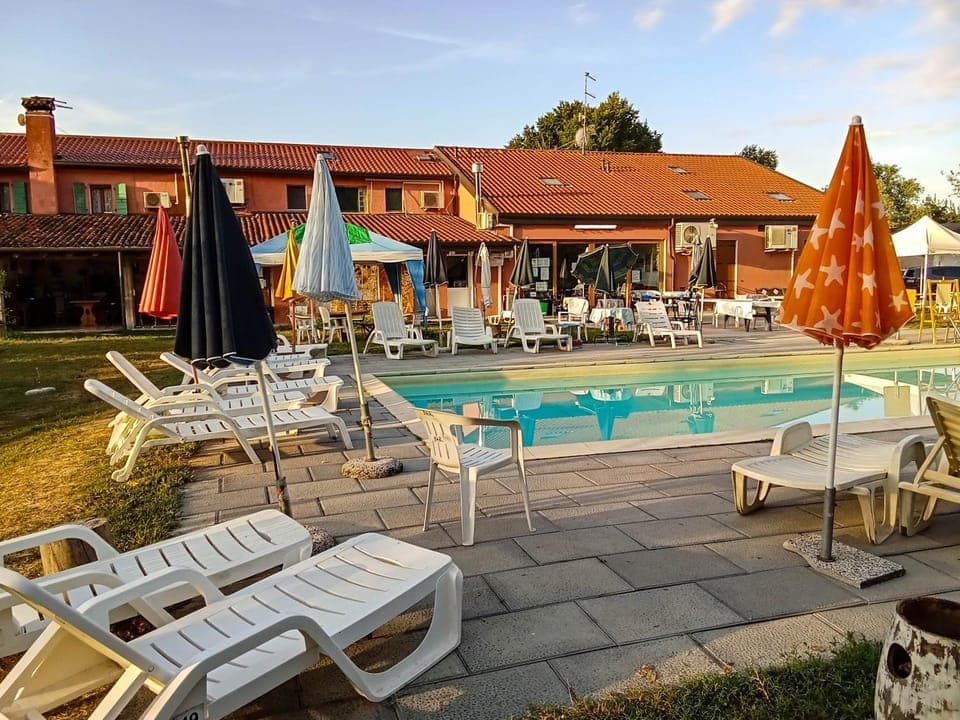 Property building, Day, Balcony/Terrace, Pool view, Swimming pool, sunbed