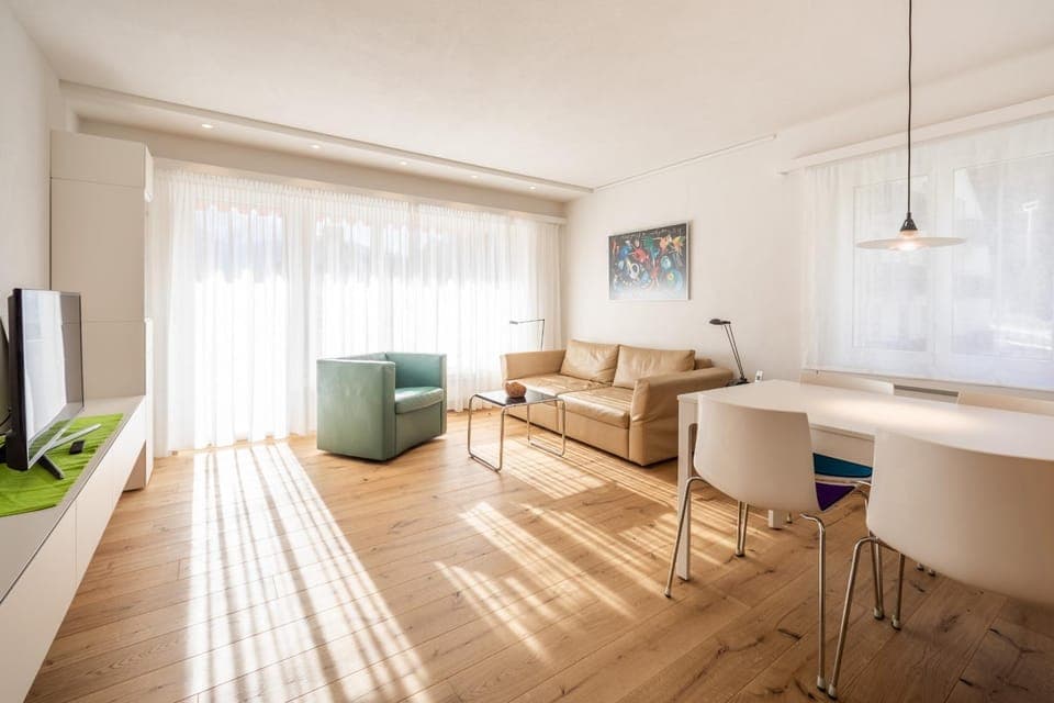 Communal lounge/ TV room, Living room