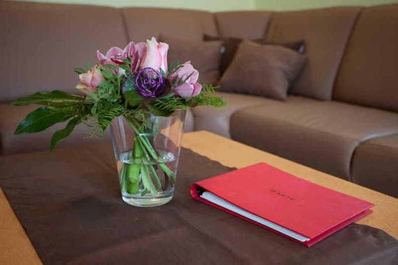Living room, Decorative detail, Seating area