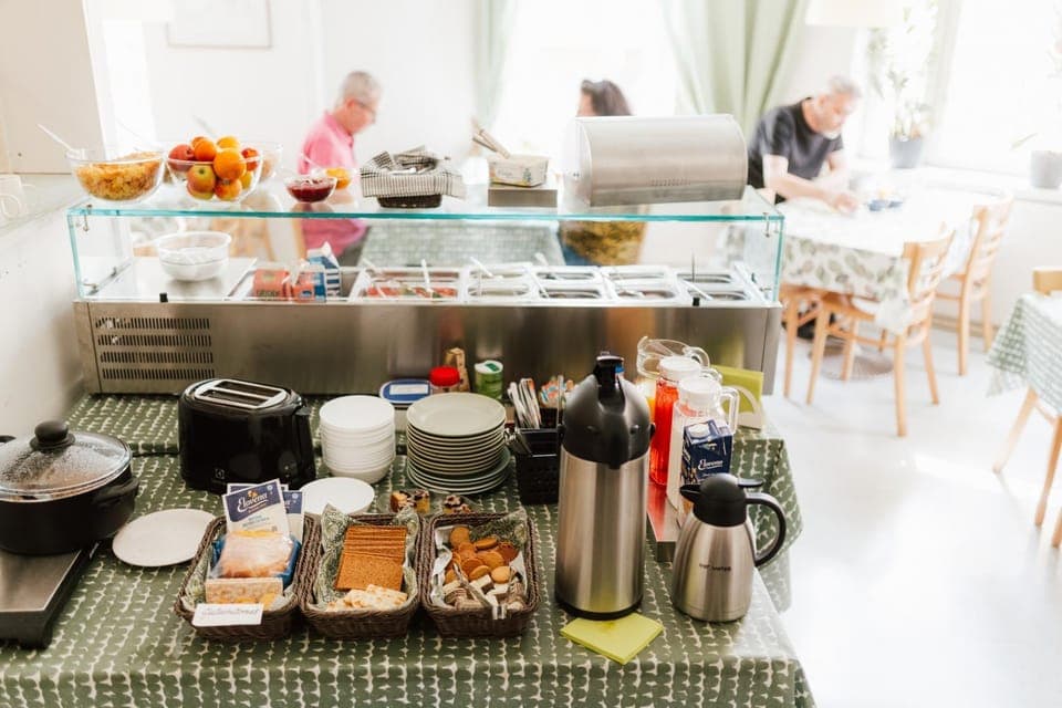 Breakfast, Buffet breakfast