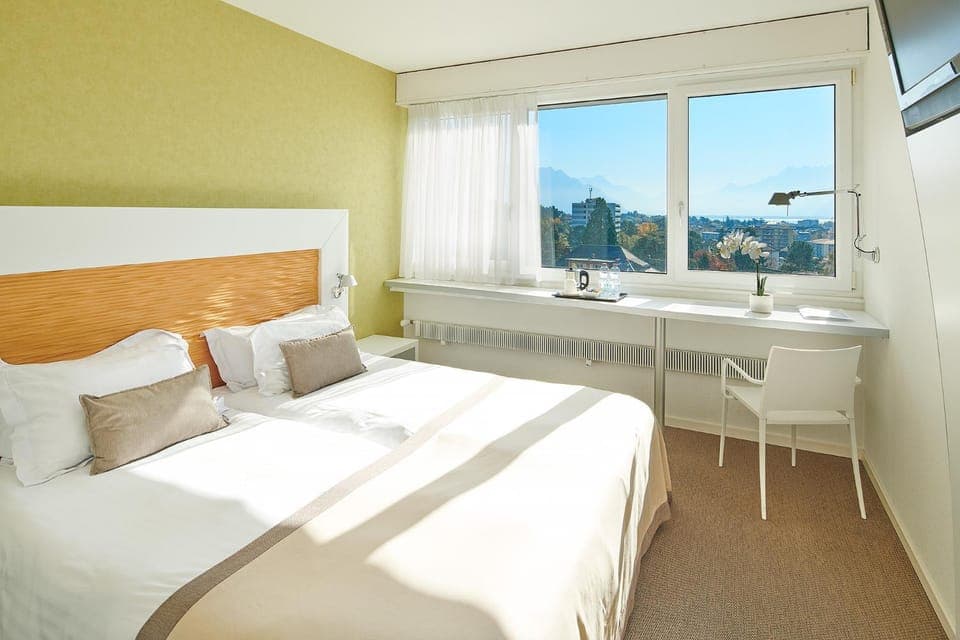 Photo of the whole room, hair dresser