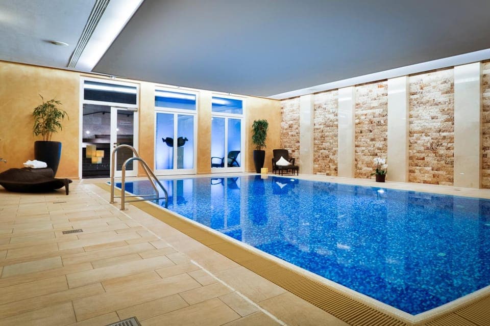 Spa and wellness centre/facilities, Swimming pool