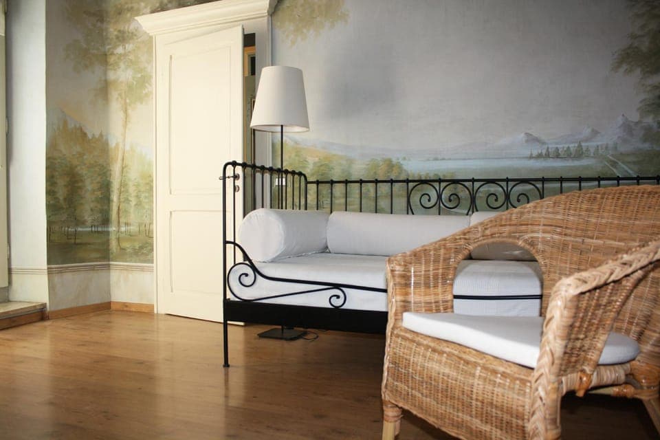 Communal lounge/ TV room, Living room, Decorative detail, Dining area