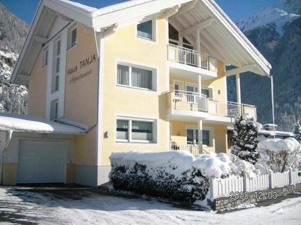 Property building, Natural landscape, Winter