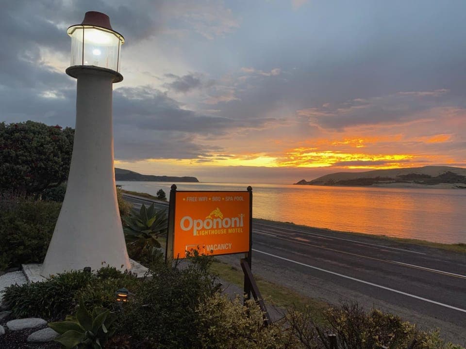 Property logo or sign, Sunset