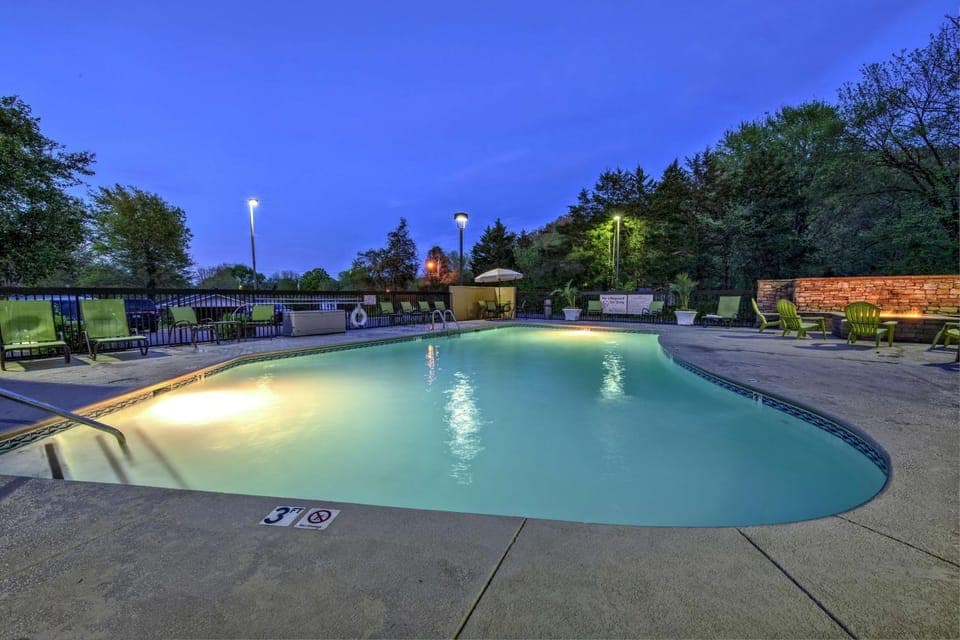 Pool view, Swimming pool