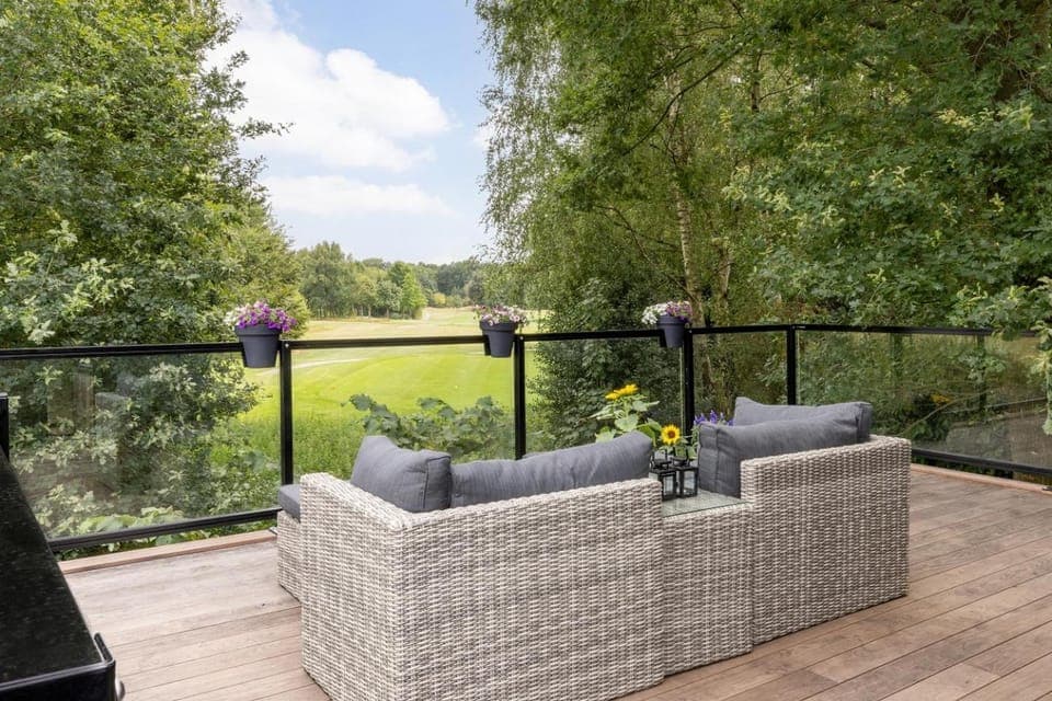 View (from property/room), Balcony/Terrace