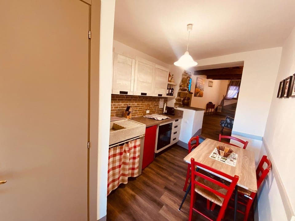 Kitchen or kitchenette