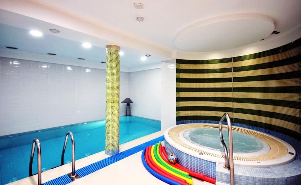 Spa and wellness centre/facilities, Swimming pool