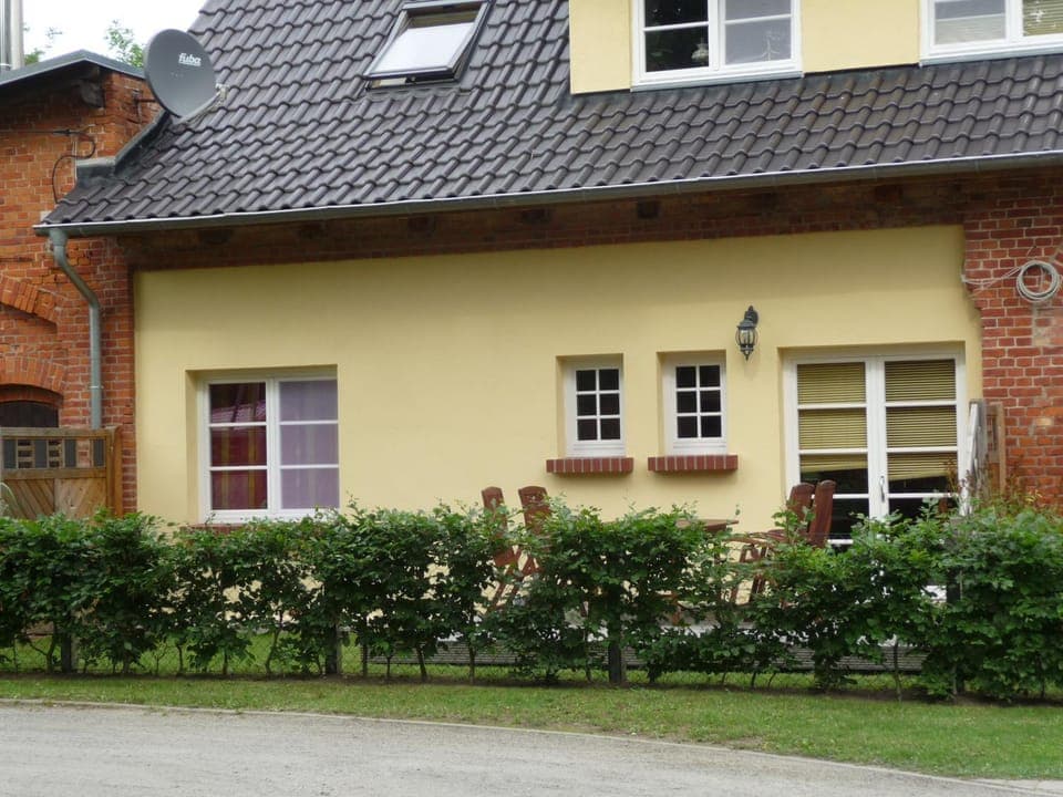 Property building, Balcony/Terrace