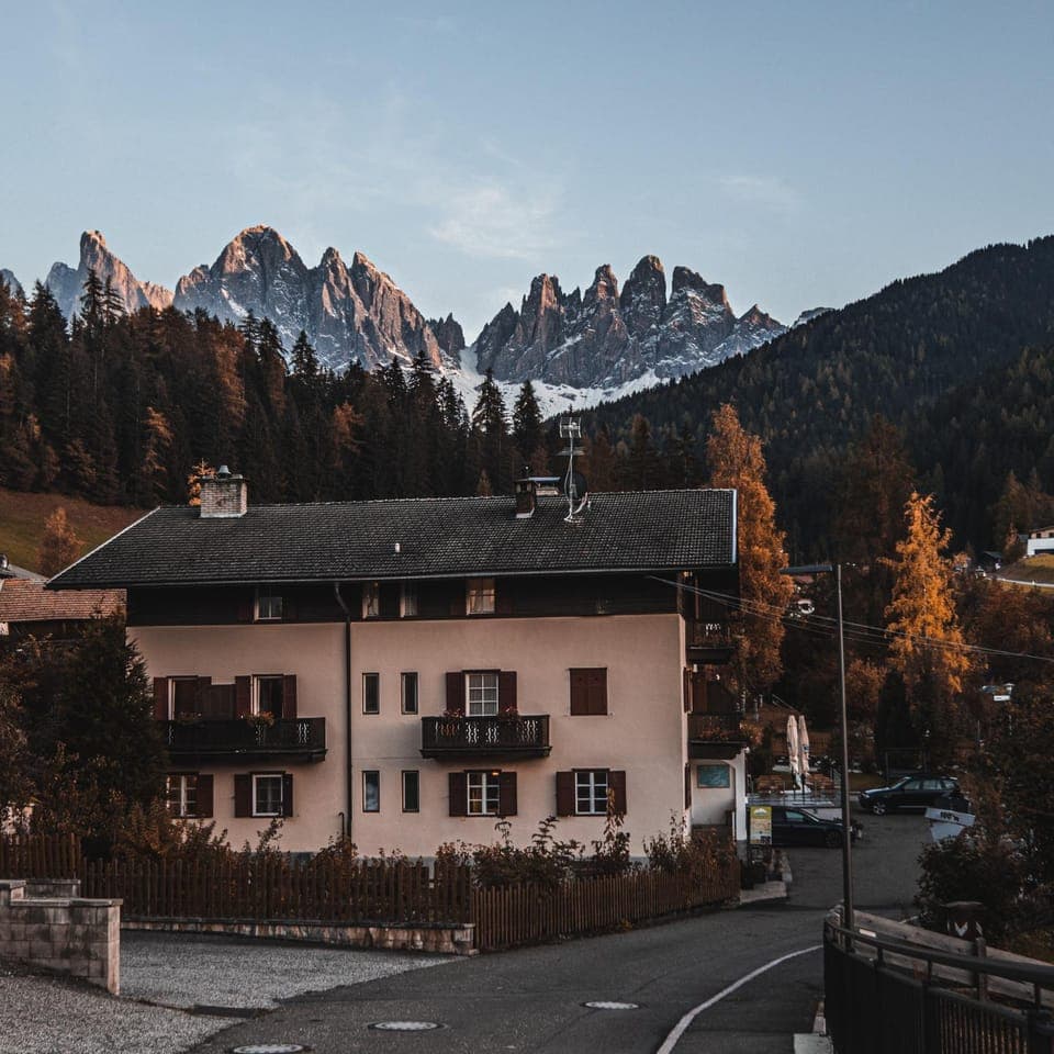 On site, Garden view, Landmark view, Street view