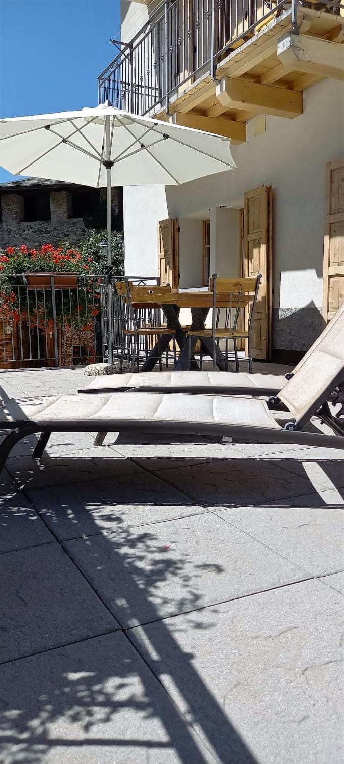 Property building, Solarium, Balcony/Terrace