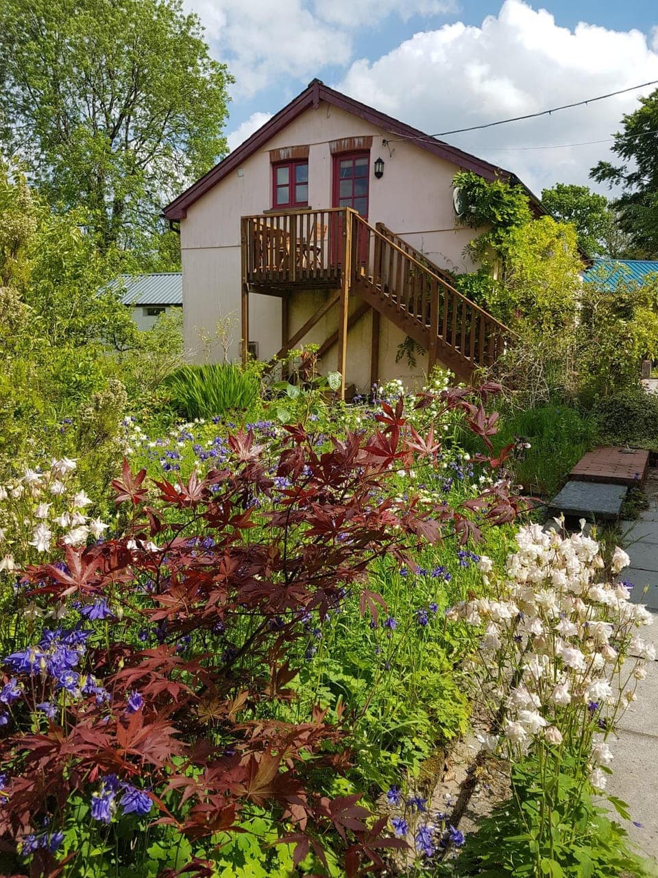 Property building, Facade/entrance, Garden