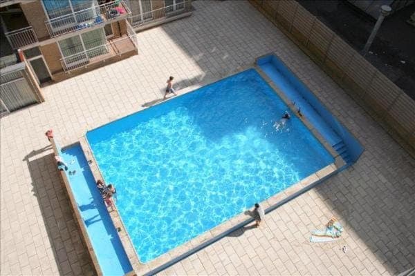 Swimming pool, Swimming pool