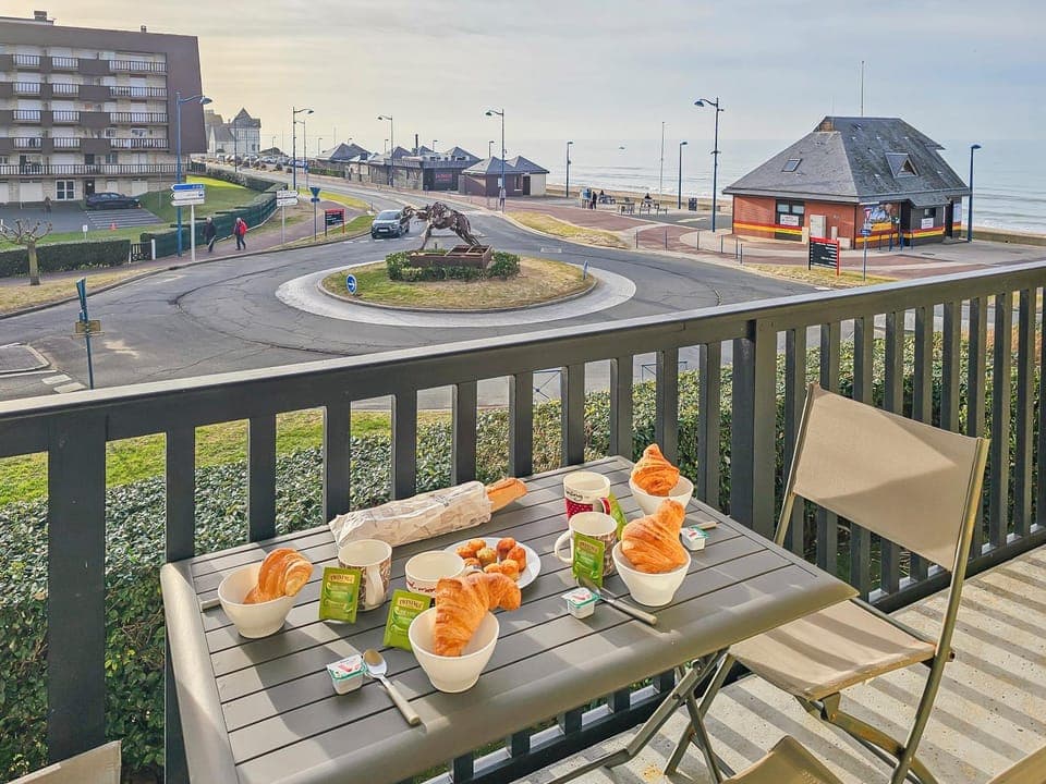 Balcony/Terrace, Dining area