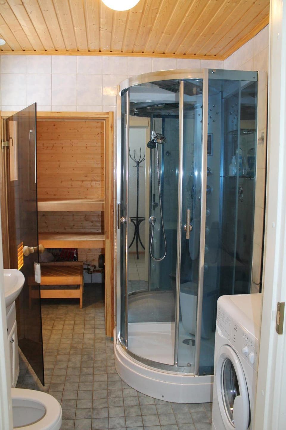 Коттедж в Финляндии, Enonkoski (розовый) House in Finland