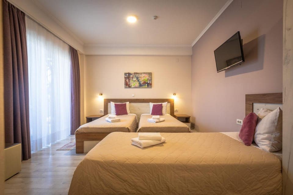 TV and multimedia, Photo of the whole room, towels