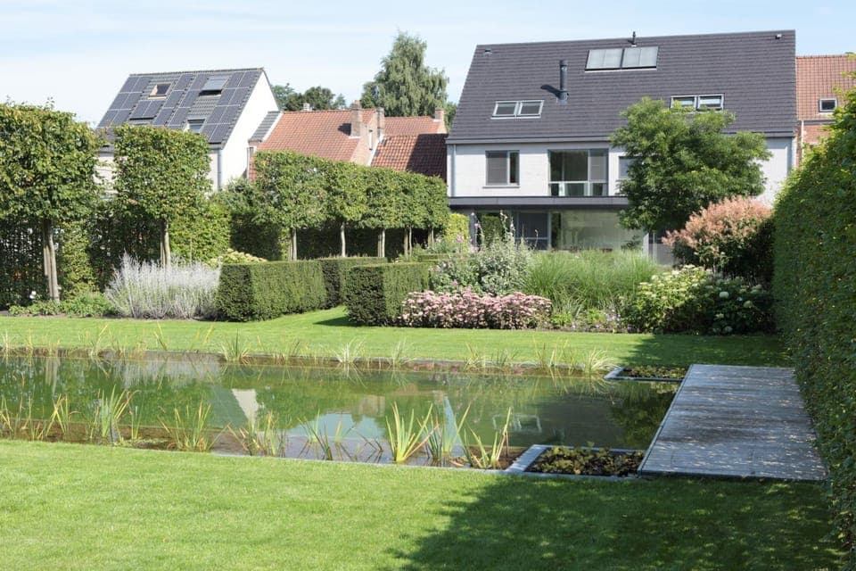 Property building, Garden