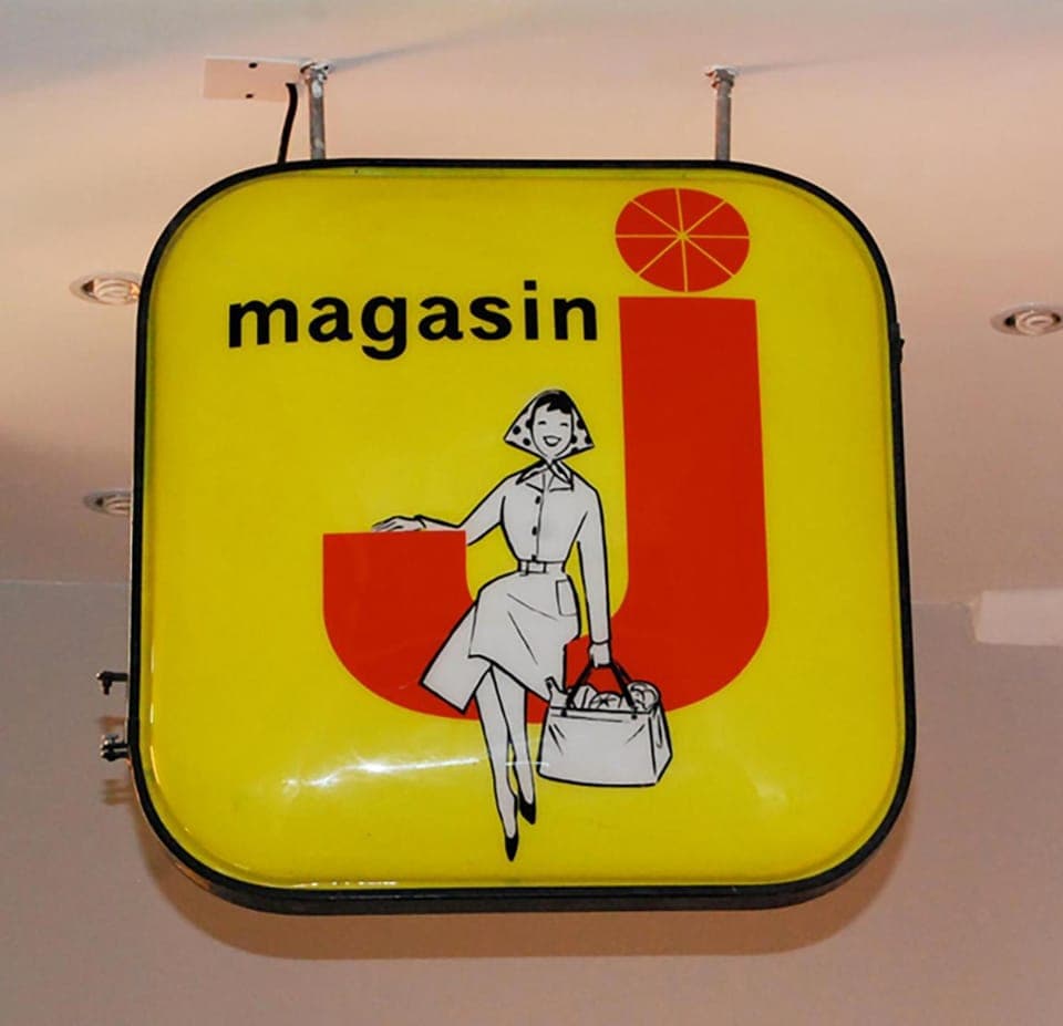 Kitchen or kitchenette, Decorative detail