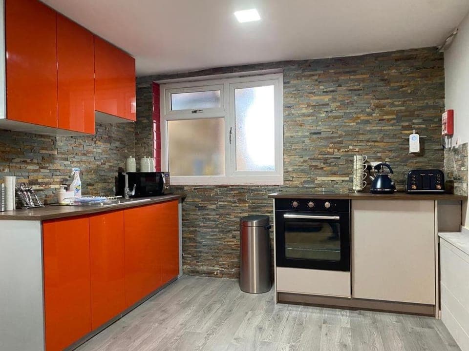 Coffee/tea facilities, Kitchen or kitchenette