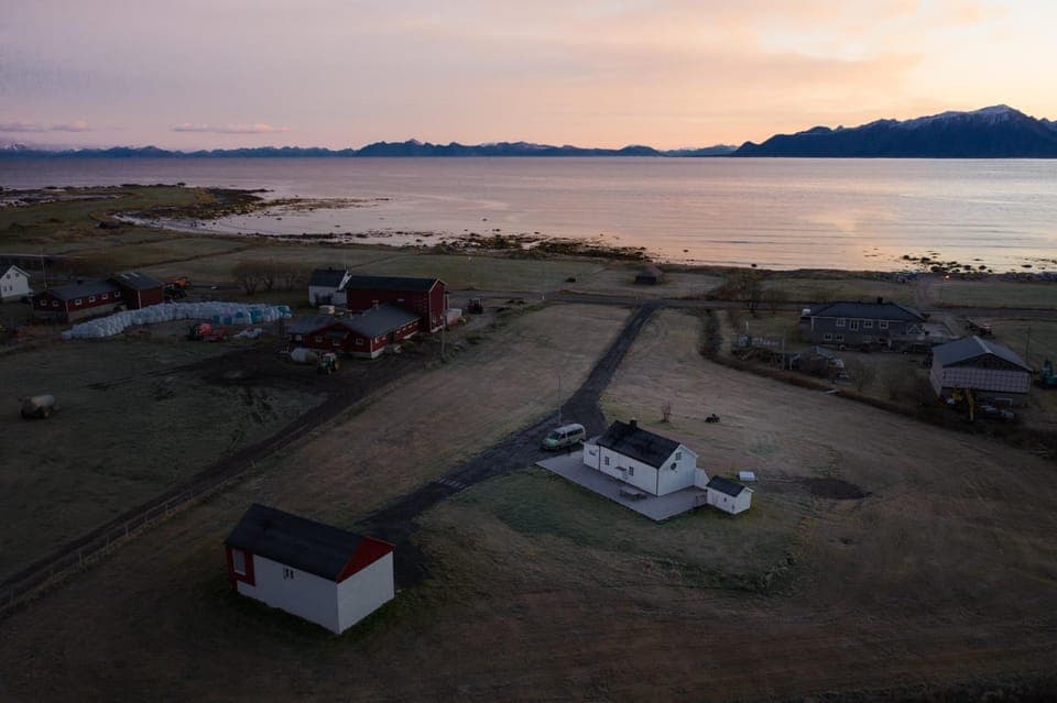 Property building, Bird's eye view, Beach