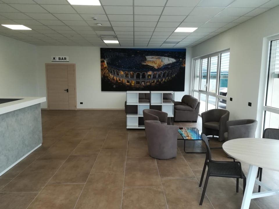 Living room, Lobby or reception