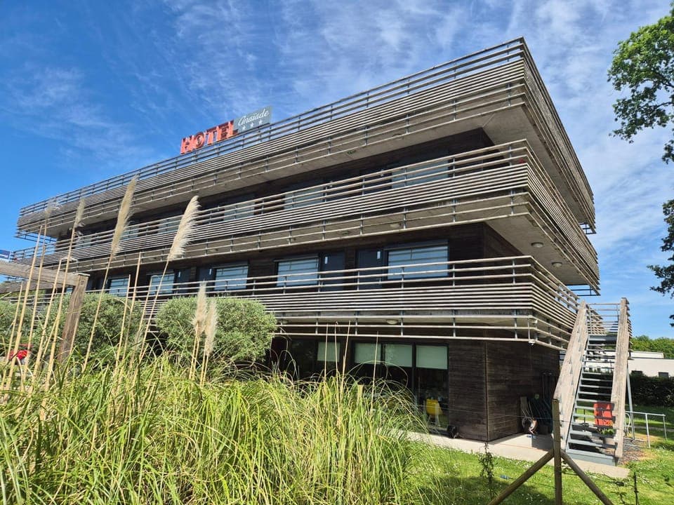 Property building, Facade/entrance