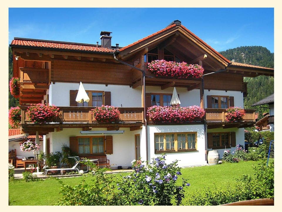 Facade/entrance, On site