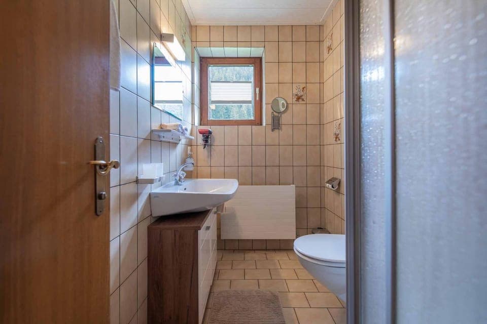 Shower, Property building, Bathroom, towels