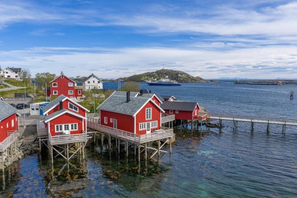 Reine seaview cabin Cabin in Lofoten