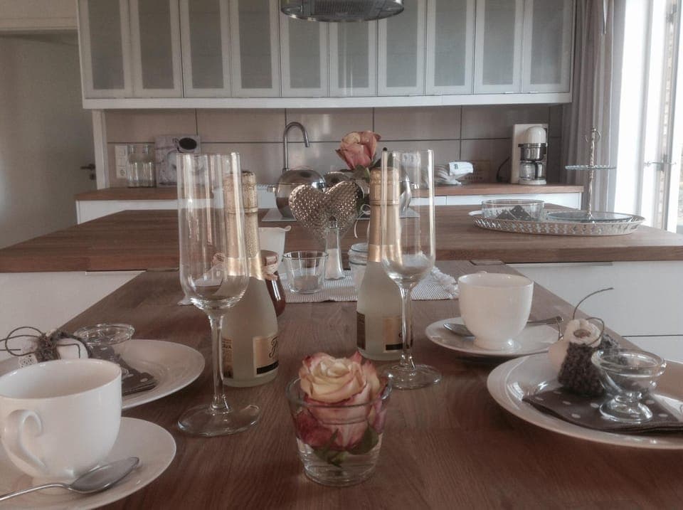 Kitchen or kitchenette, Decorative detail