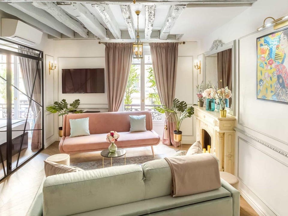 Communal lounge/ TV room, TV and multimedia, Living room, Seating area