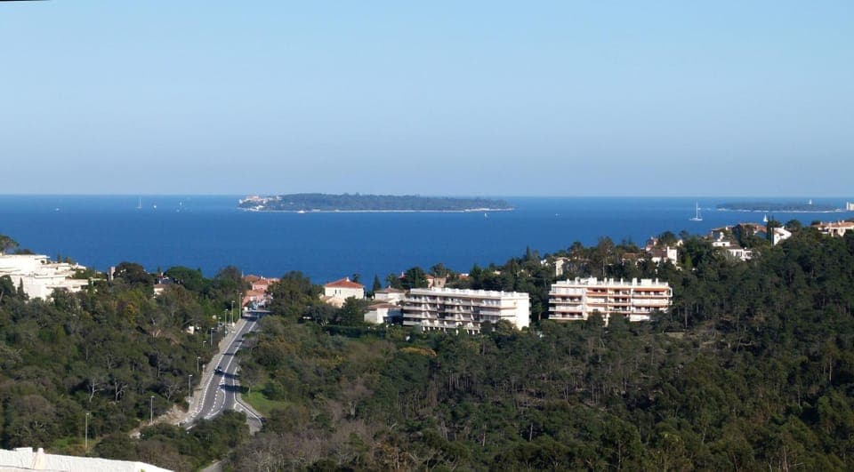 Off site, People, Natural landscape, Billiard, Casino, Decorative detail, Pets, Sea view, Swimming pool, Swimming pool, Family