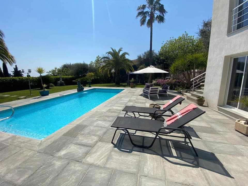 Patio, Swimming pool